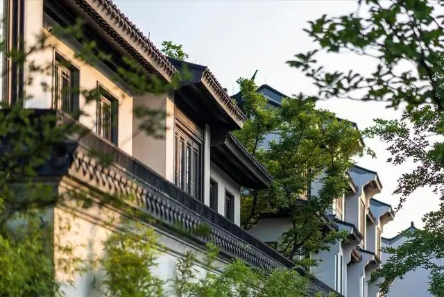 ǰخa(chn)׸r(ji)һҹw㣬ʽլ̩֮ժ